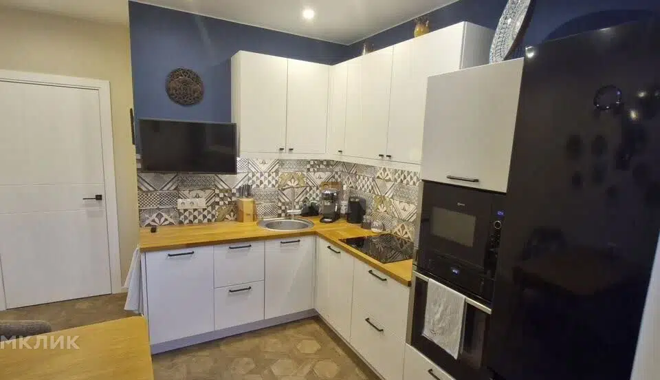 Продаётся 1-комнатная квартира, 37.4 м²