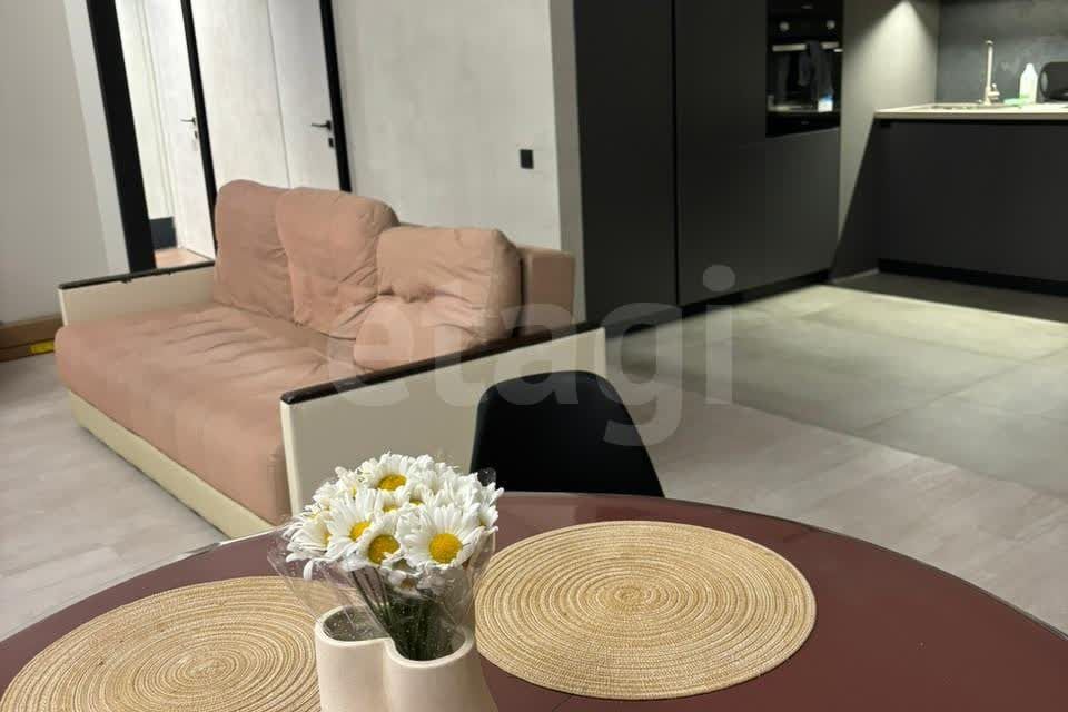 Сдаётся 3-комнатная квартира, 82 м²