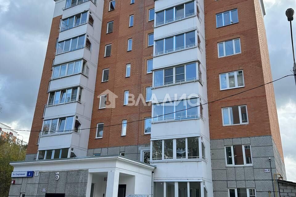 Продаётся 1-комнатная квартира, 43 м²