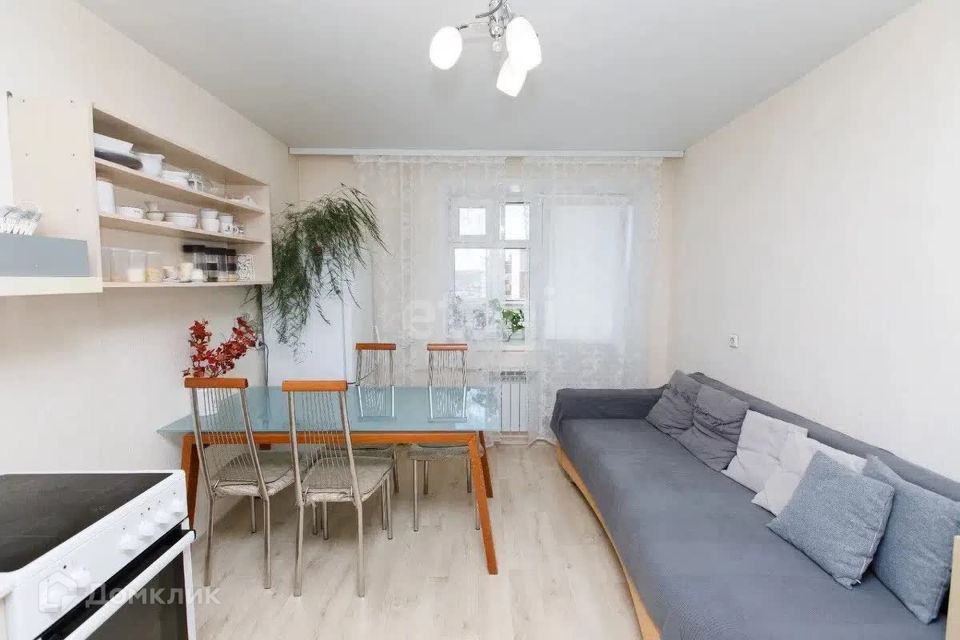 Продаётся 1-комнатная квартира, 42.6 м²
