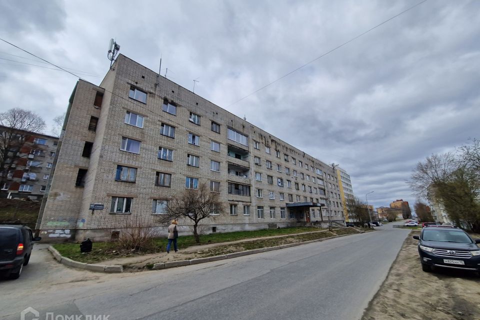 Продаётся комната в 8-комн. квартире, 12.7 м²