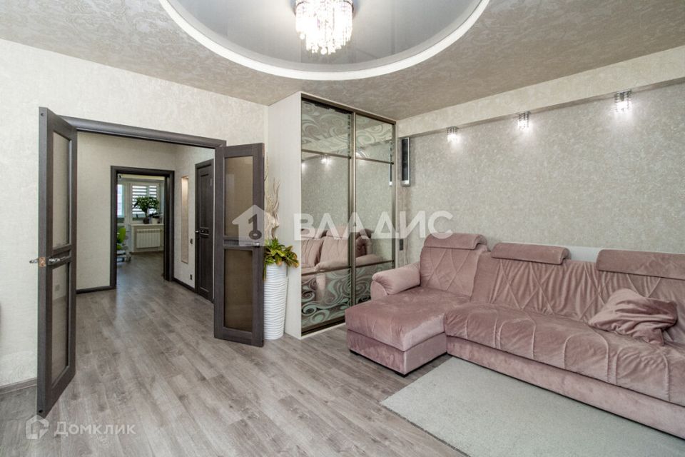 Продаётся 2-комнатная квартира, 60.9 м²