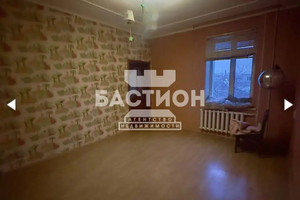 Продаётся 2-этажный дом, 300 м²