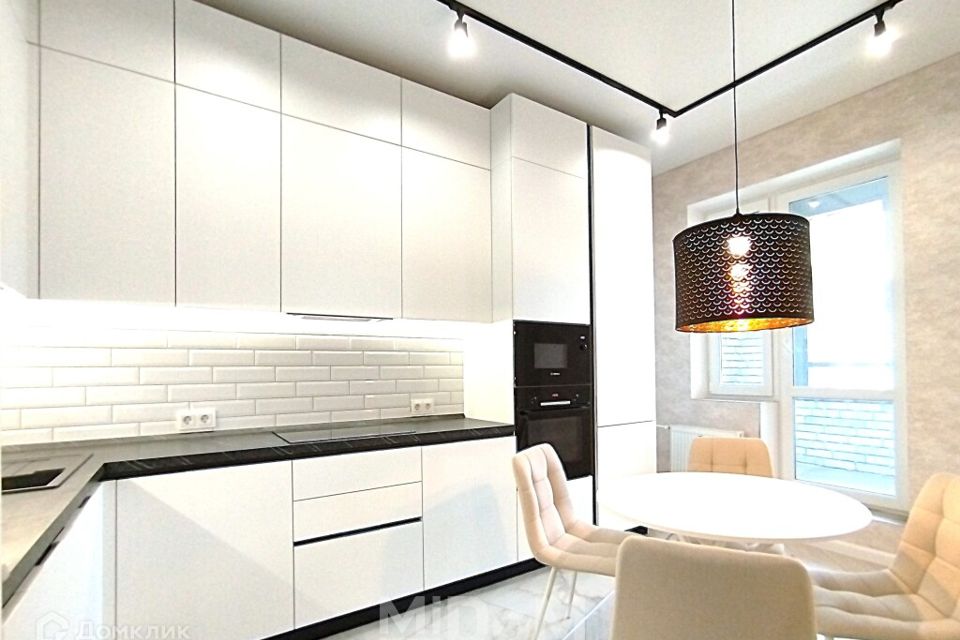 Сдаётся 2-комнатная квартира, 75.7 м²