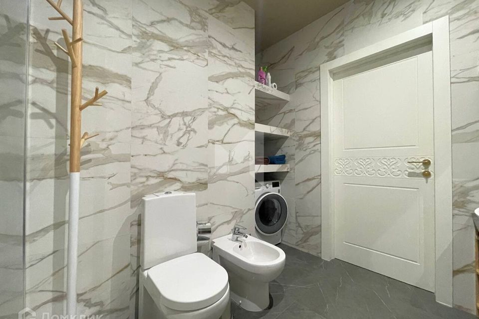 Продаётся 3-комнатная квартира, 118 м²