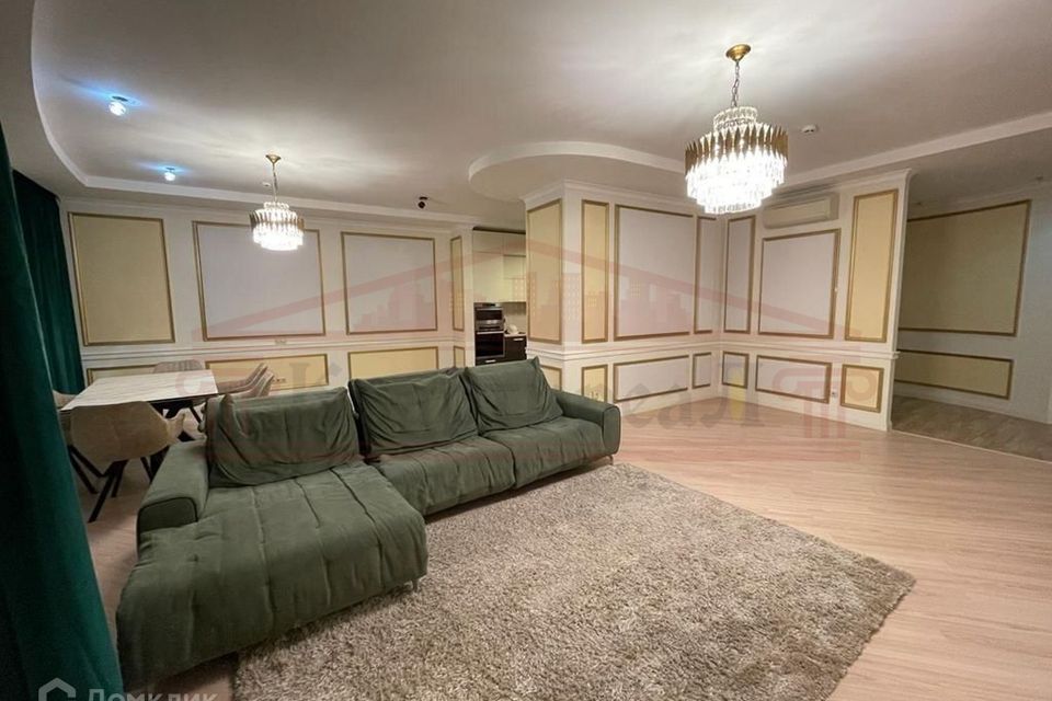 Сдаётся 4-комнатная квартира, 167 м²