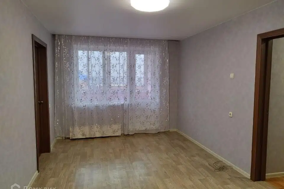 Продаётся 3-комнатная квартира, 51.5 м²