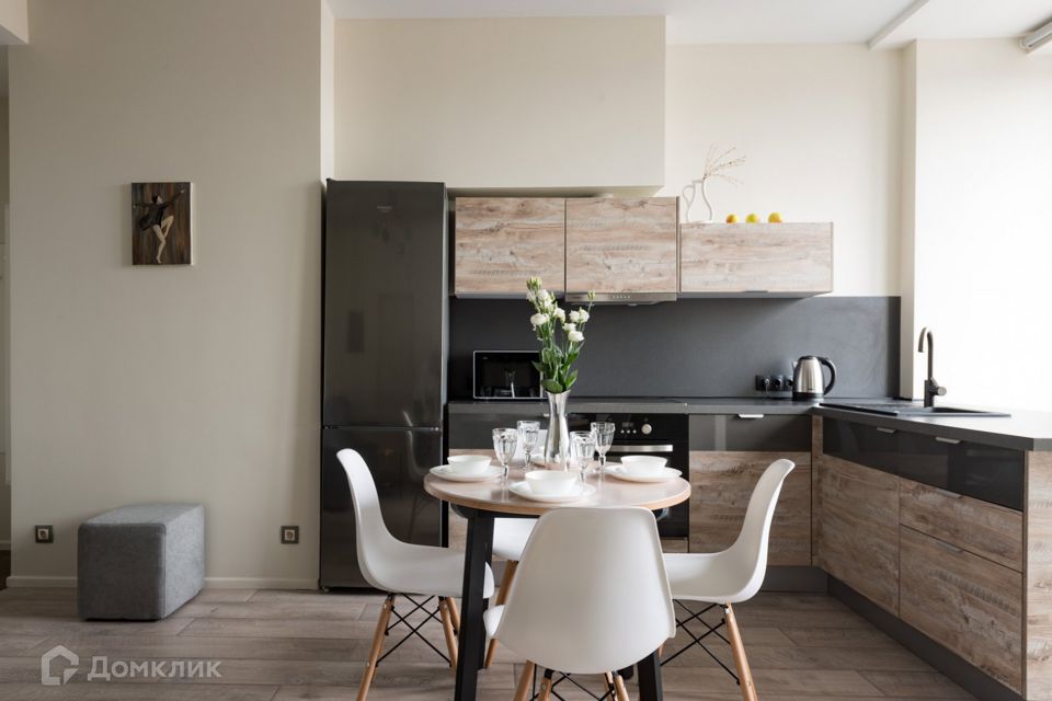 Сдаётся 1-комнатная квартира, 50 м²
