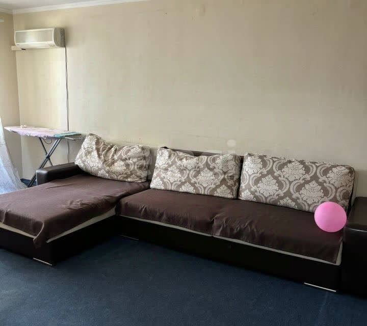 Продаётся 2-комнатная квартира, 63.6 м²