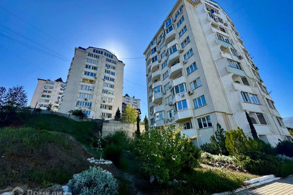 Продаётся 3-комнатная квартира, 65.8 м²