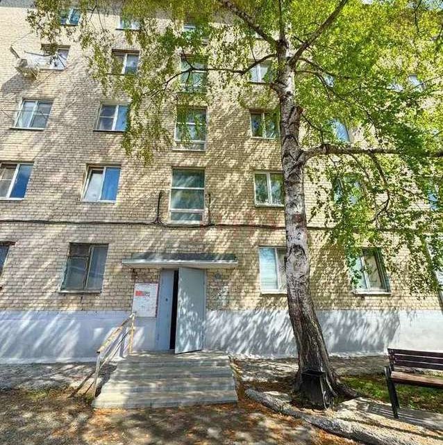 Продаётся комната в 1-комн. квартире, 10 м²