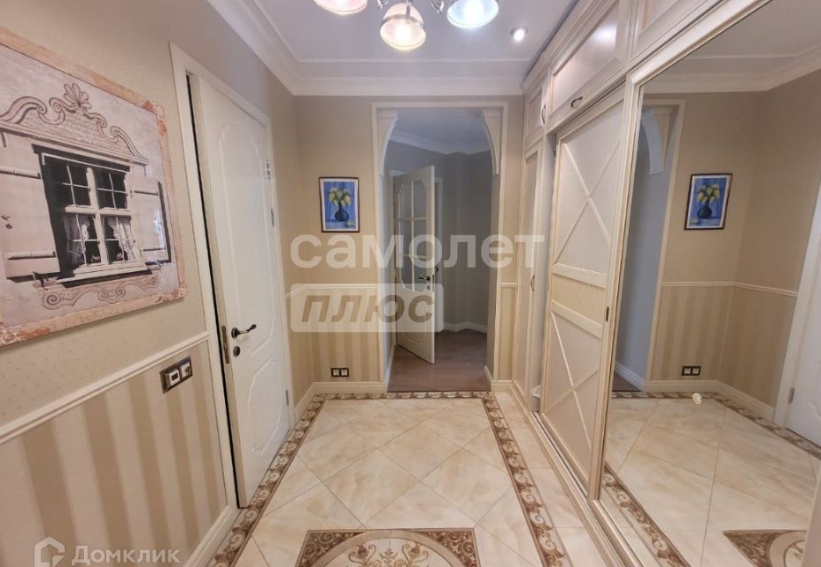 Продаётся 2-комнатная квартира, 80.5 м²