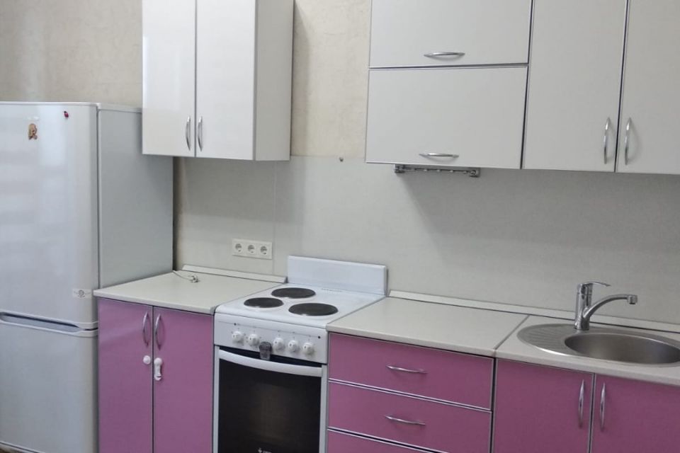 Продаётся 1-комнатная квартира, 42.2 м²
