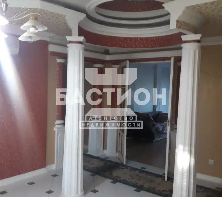 Продаётся 4-комнатная квартира, 89.6 м²