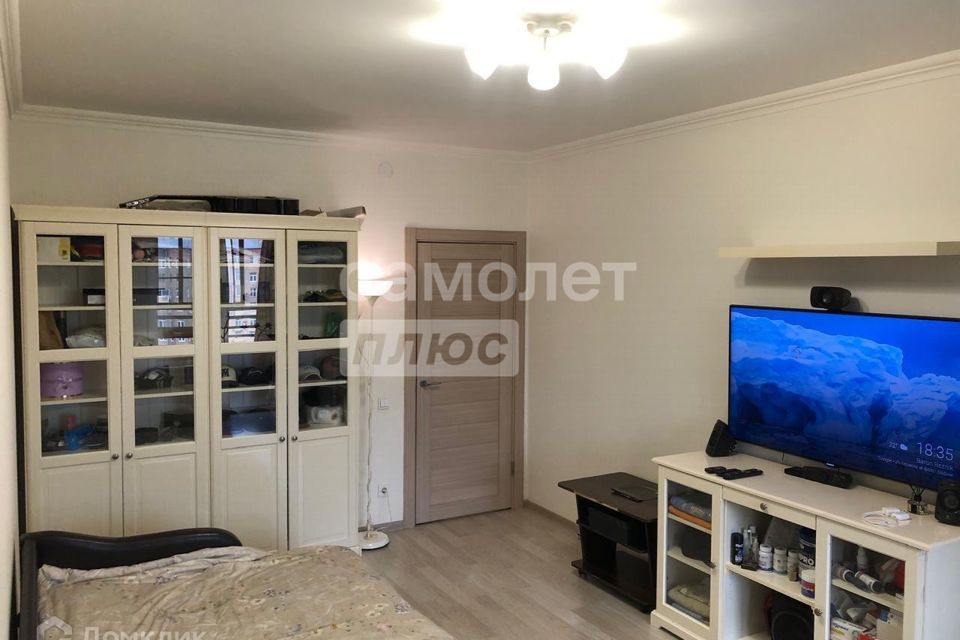 Продаётся 2-комнатная квартира, 60.8 м²