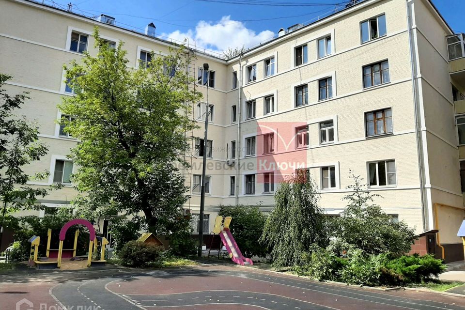 Продаётся 4-комнатная квартира, 82.5 м²