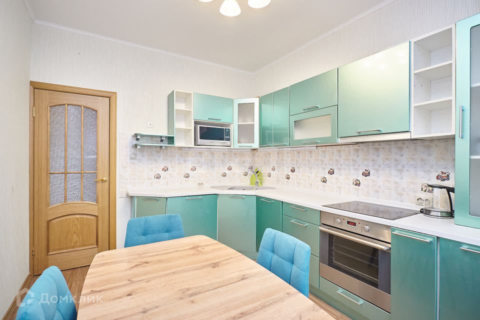 Продаётся 3-комнатная квартира, 72 м²