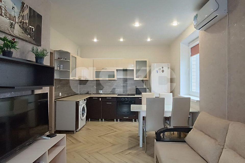 Продаётся 1-комнатная квартира, 37.9 м²