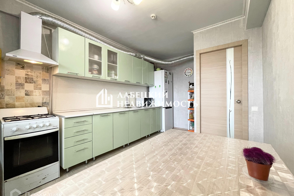 Продаётся 3-комнатная квартира, 82.1 м²