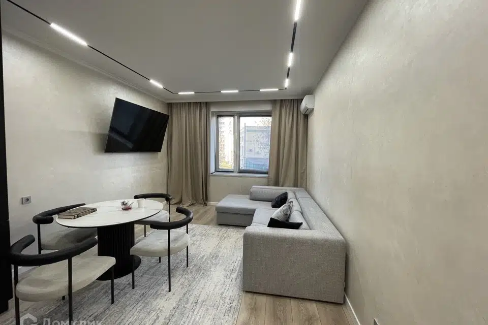 Продаётся 2-комнатная квартира, 55 м²