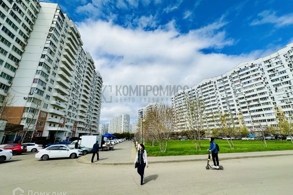 Продаётся 2-комнатная квартира, 64.8 м²