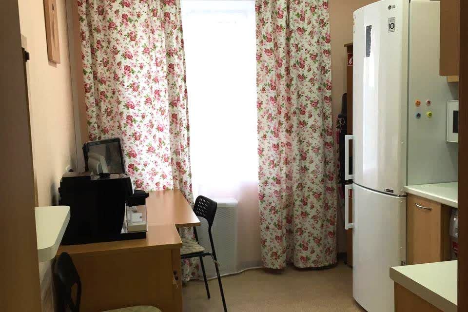 Продаётся 2-комнатная квартира, 68.7 м²