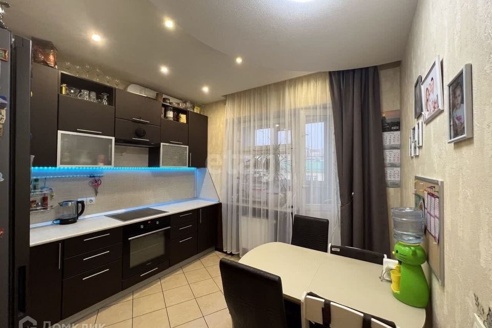 Продаётся 2-комнатная квартира, 66.8 м²