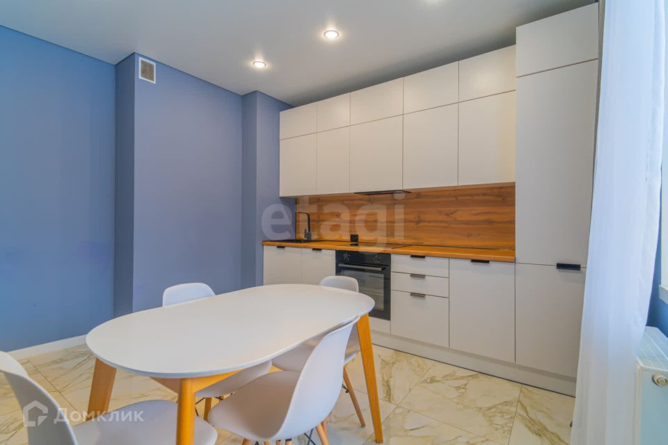 Продаётся 3-комнатная квартира, 75.67 м²