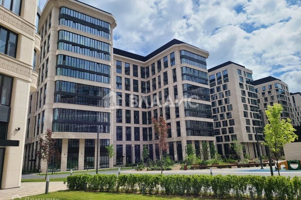 Продаётся 3-комнатная квартира, 150 м²