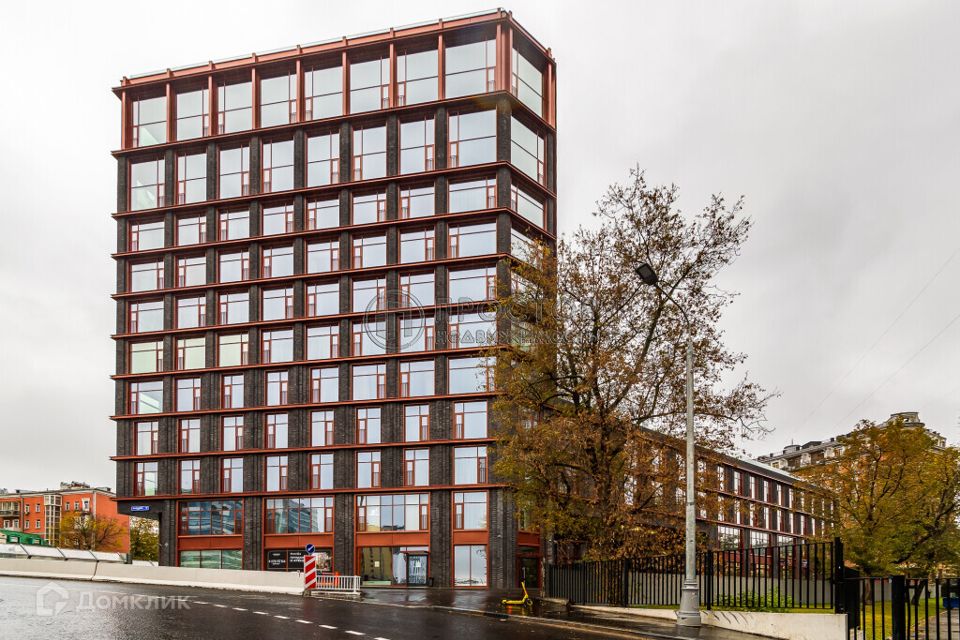 Продаётся 5-комнатная квартира, 175 м²