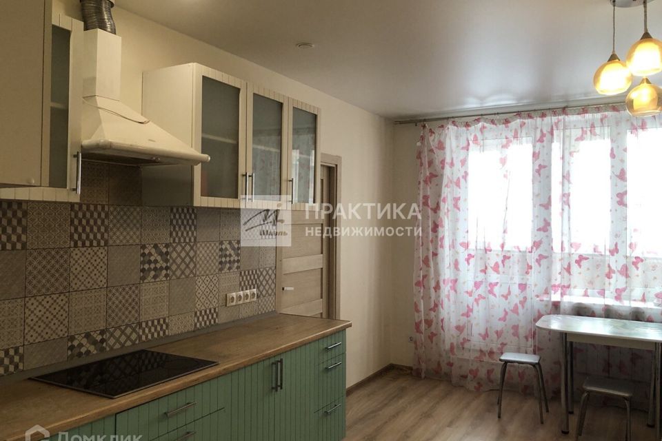 Продаётся 2-комнатная квартира, 63.7 м²