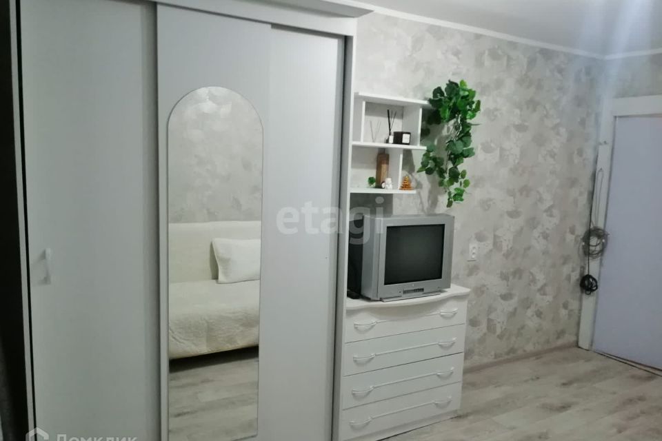 Продаётся комната в 1-комн. квартире, 14 м²