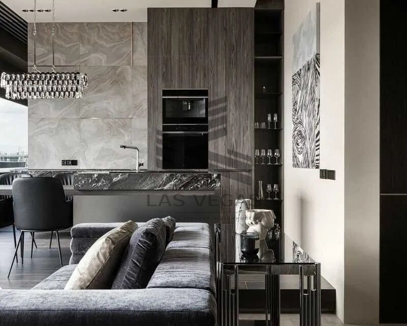 Сдаётся 4-комнатная квартира, 130 м²