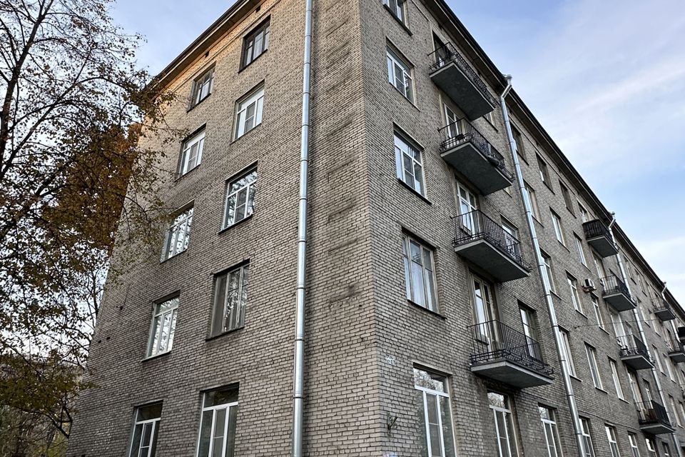 Продаётся 1-комнатная квартира, 42.3 м²