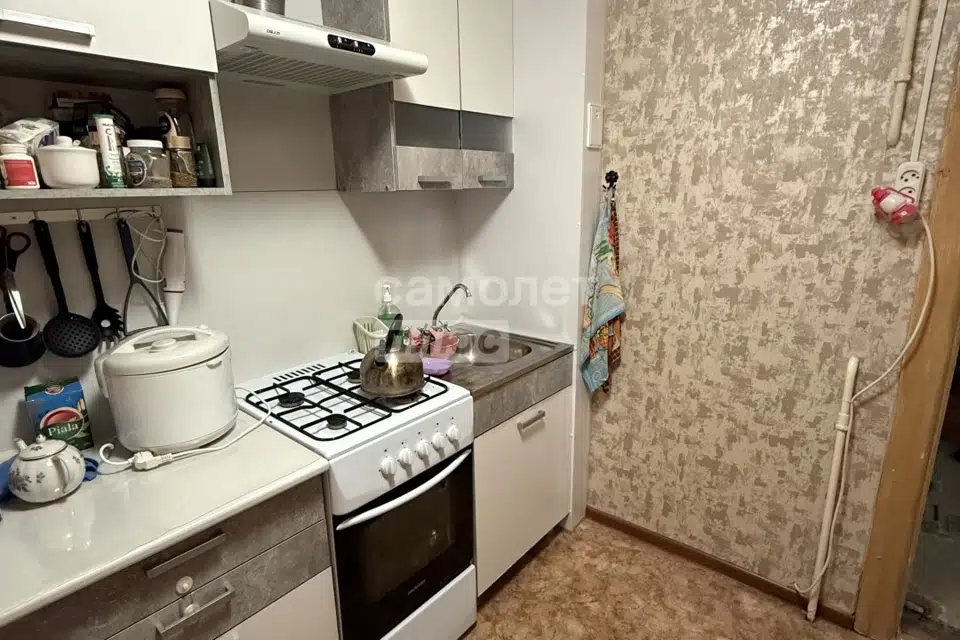 Продаётся 1-комнатная квартира, 30.5 м²