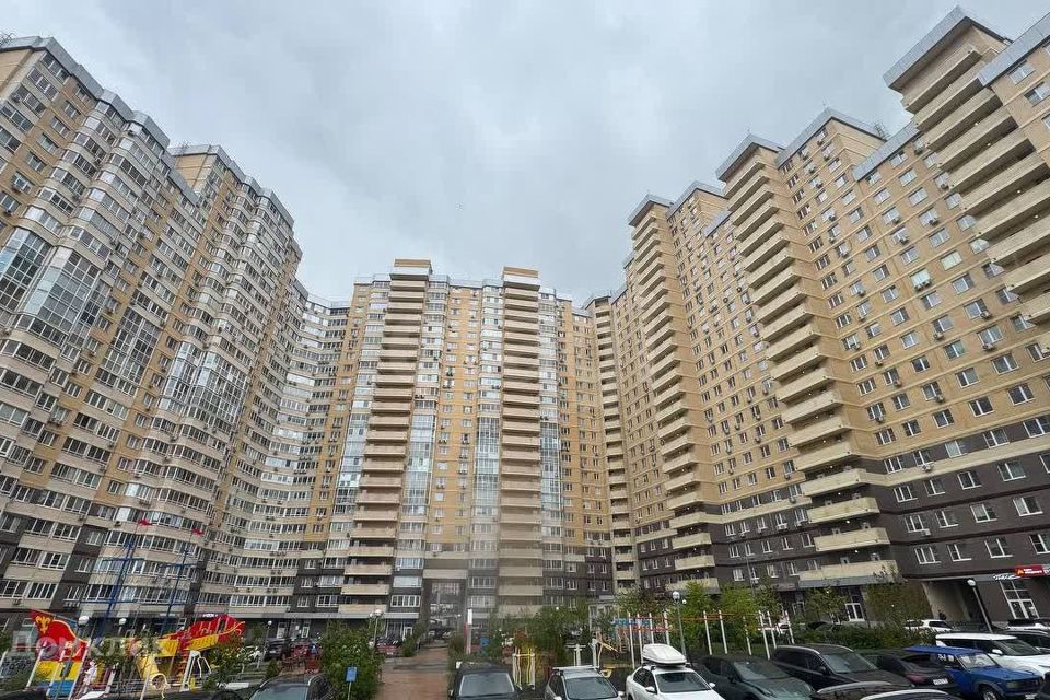 Продаётся 3-комнатная квартира, 82.04 м²