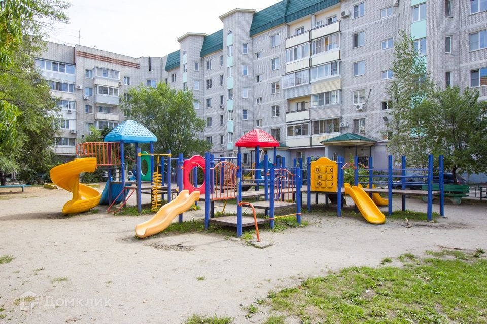 Продаётся 2-комнатная квартира, 56.8 м²