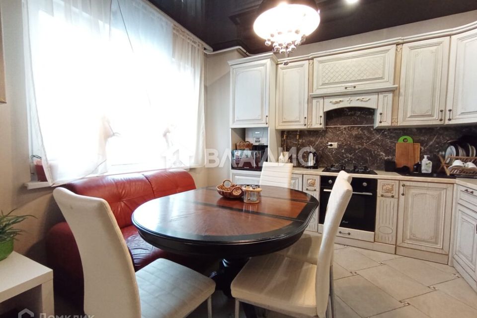 Продаётся 2-комнатная квартира, 61.2 м²