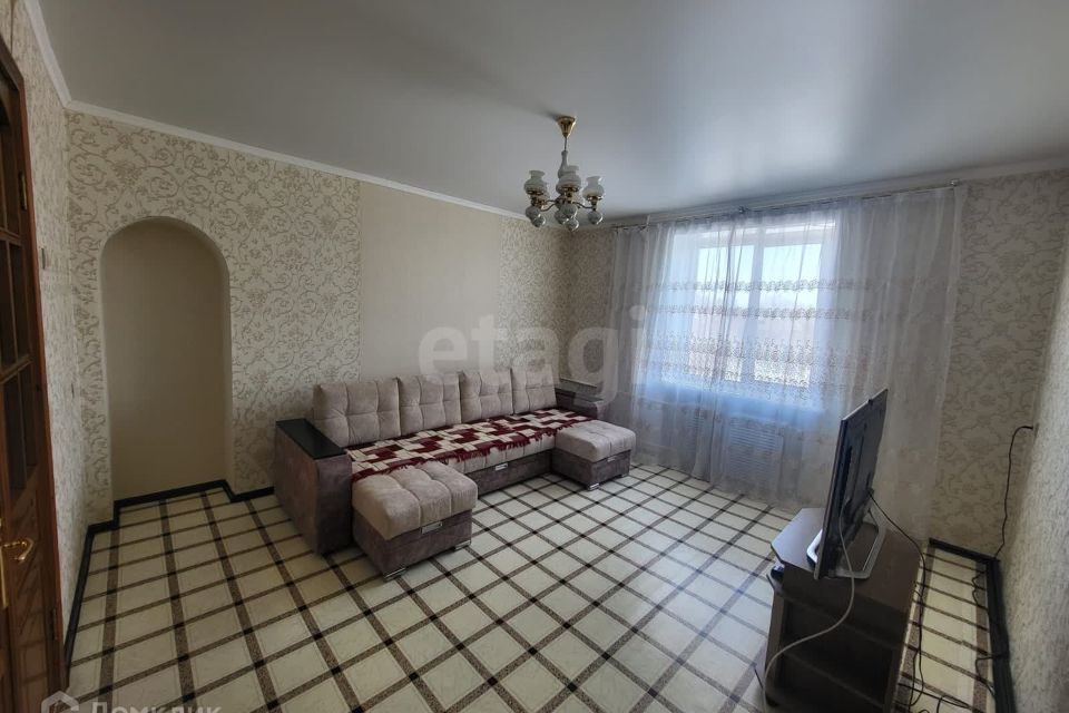 Продаётся 4-комнатная квартира, 95.8 м²