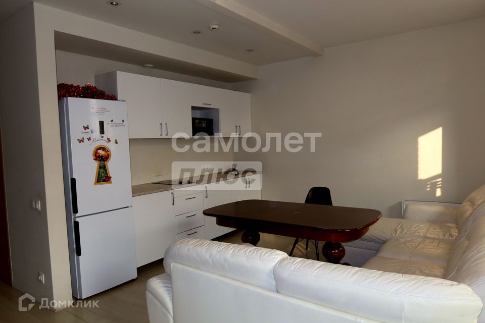 Продаётся 3-комнатная квартира, 74.4 м²