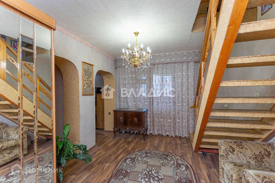 Продаётся 5-комнатная квартира, 150.4 м²