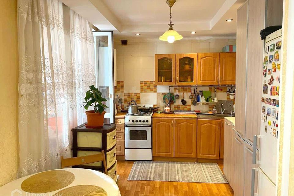 Продаётся 3-комнатная квартира, 70.6 м²