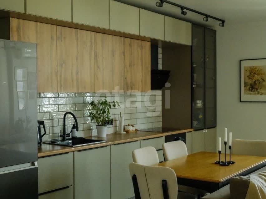 Продаётся 2-комнатная квартира, 82.8 м²