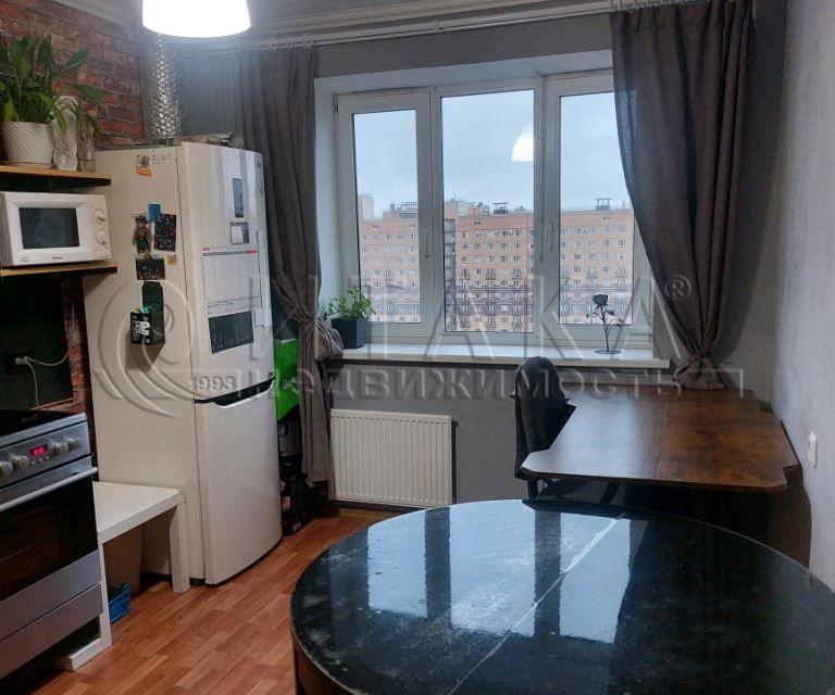 Продаётся 2-комнатная квартира, 57.6 м²