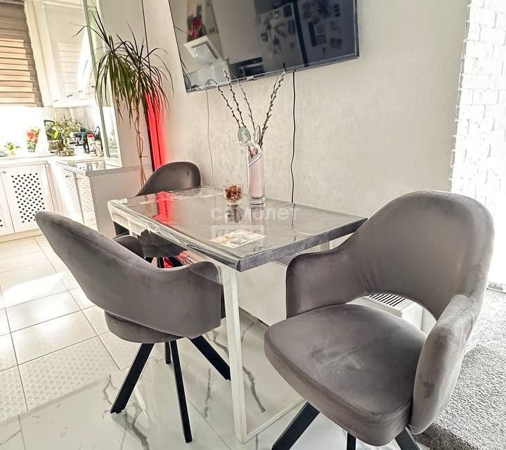 Продаётся 2-комнатная квартира, 53.6 м²
