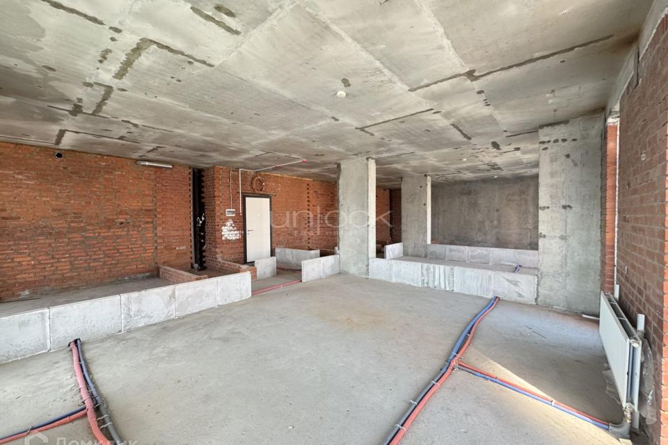 Продаётся 3-комнатная квартира, 116.6 м²