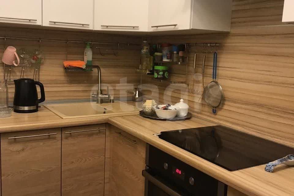 Продаётся 3-комнатная квартира, 66.4 м²