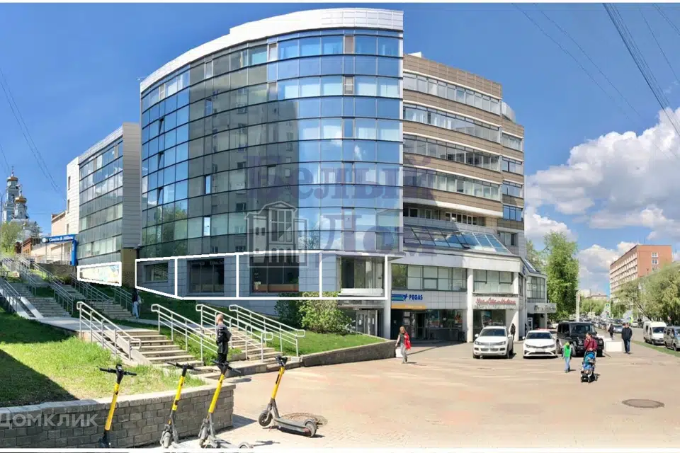 Продаётся торговое помещение, 328.3 м²
