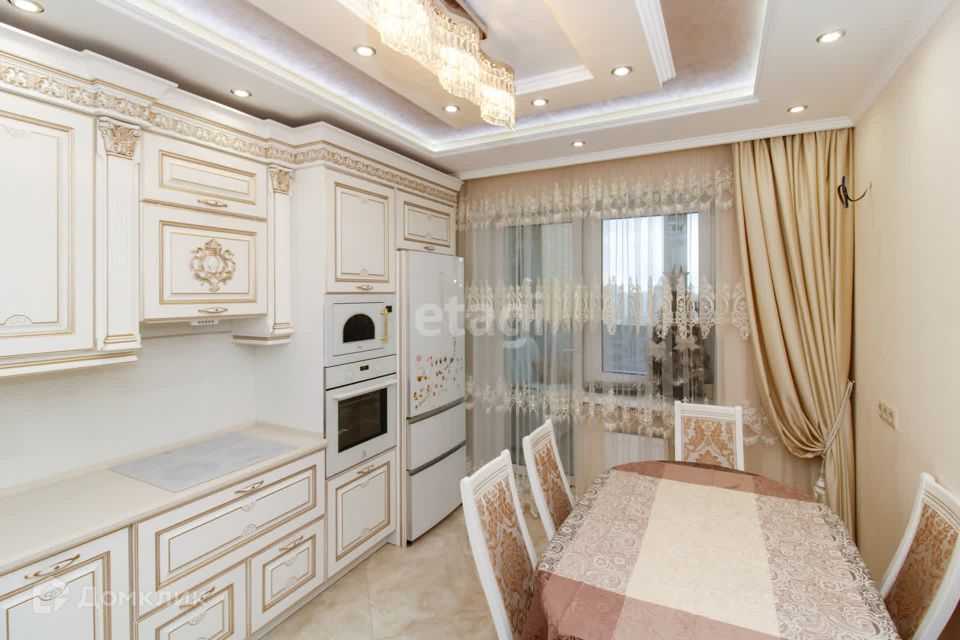 Продаётся 3-комнатная квартира, 92 м²