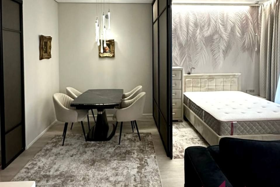 Продаётся 1-комнатная квартира, 49.7 м²